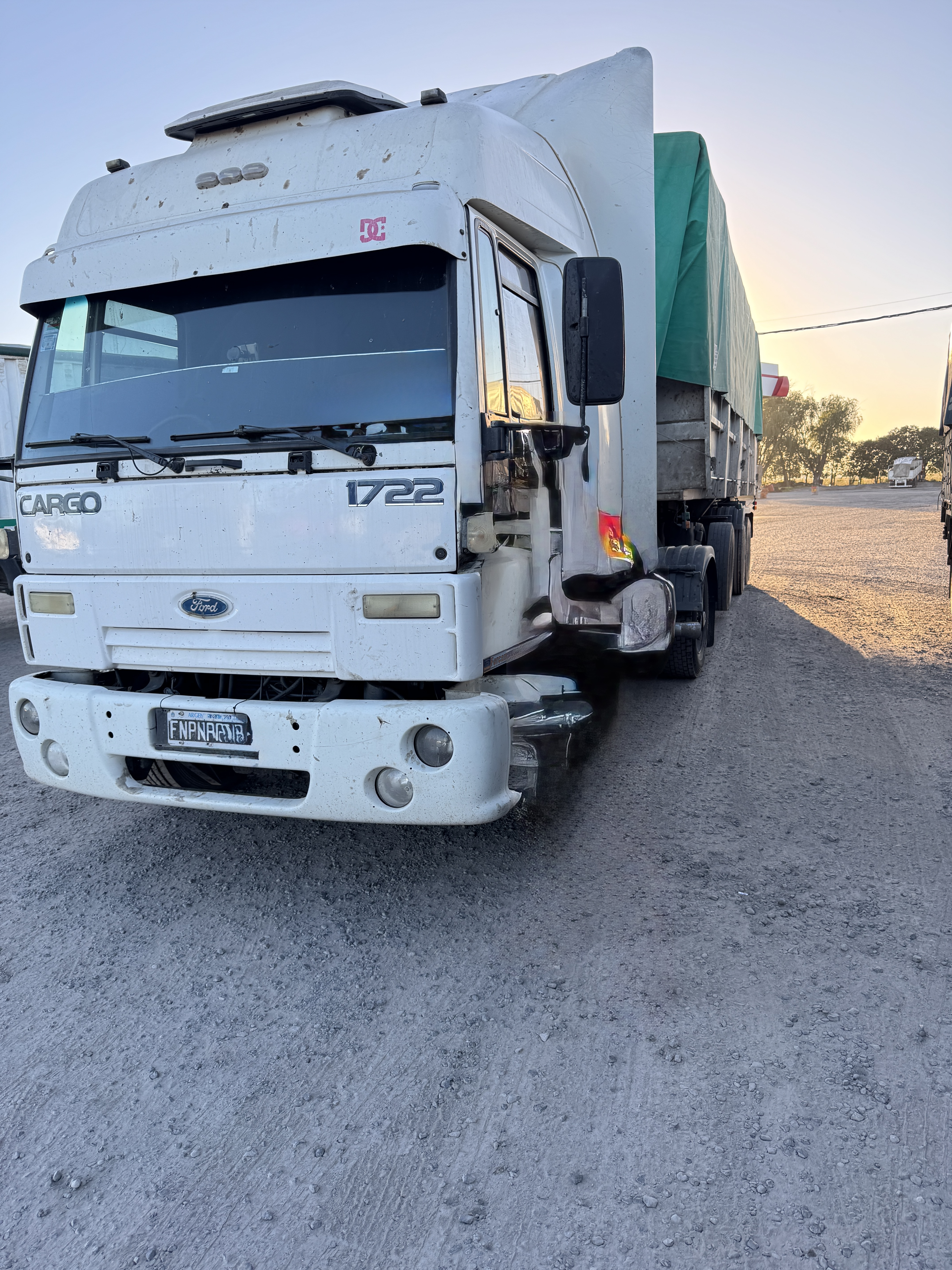 Camión Ford Cargo 1722 de Frivic